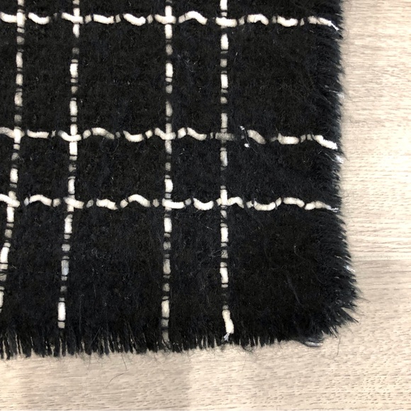 Tweed Look Scarf - Picture 7 of 7